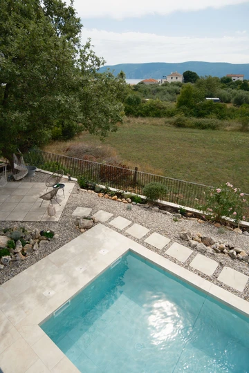 Holiday House in Linardici with Private Pool