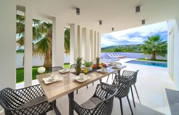 Villa in Vrh with Indoor/Outdoor Pool & Sauna