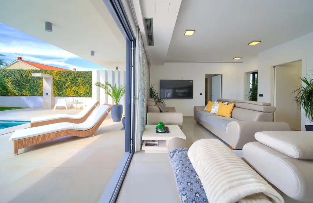 Villa in Vrh with Indoor/Outdoor Pool & Sauna