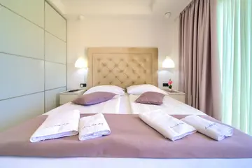 Villa in Vrh with Indoor/Outdoor Pool & Sauna