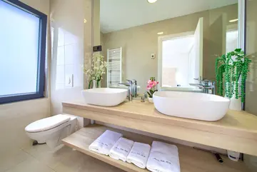 Villa in Vrh with Indoor/Outdoor Pool & Sauna