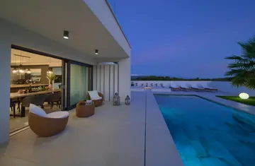 Villa in Vrh with Indoor/Outdoor Pool & Sauna