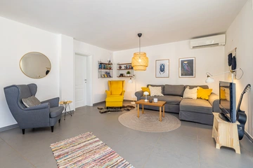 Holiday House in Kras with Private Pool