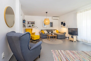 Holiday House in Kras with Private Pool