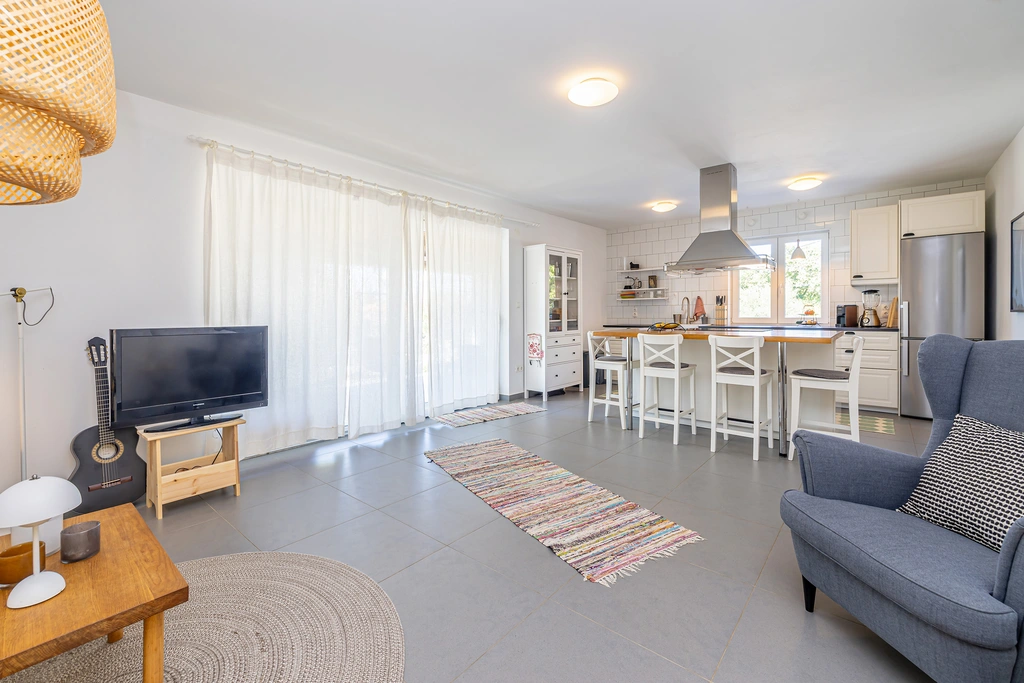 Holiday House in Kras with Private Pool