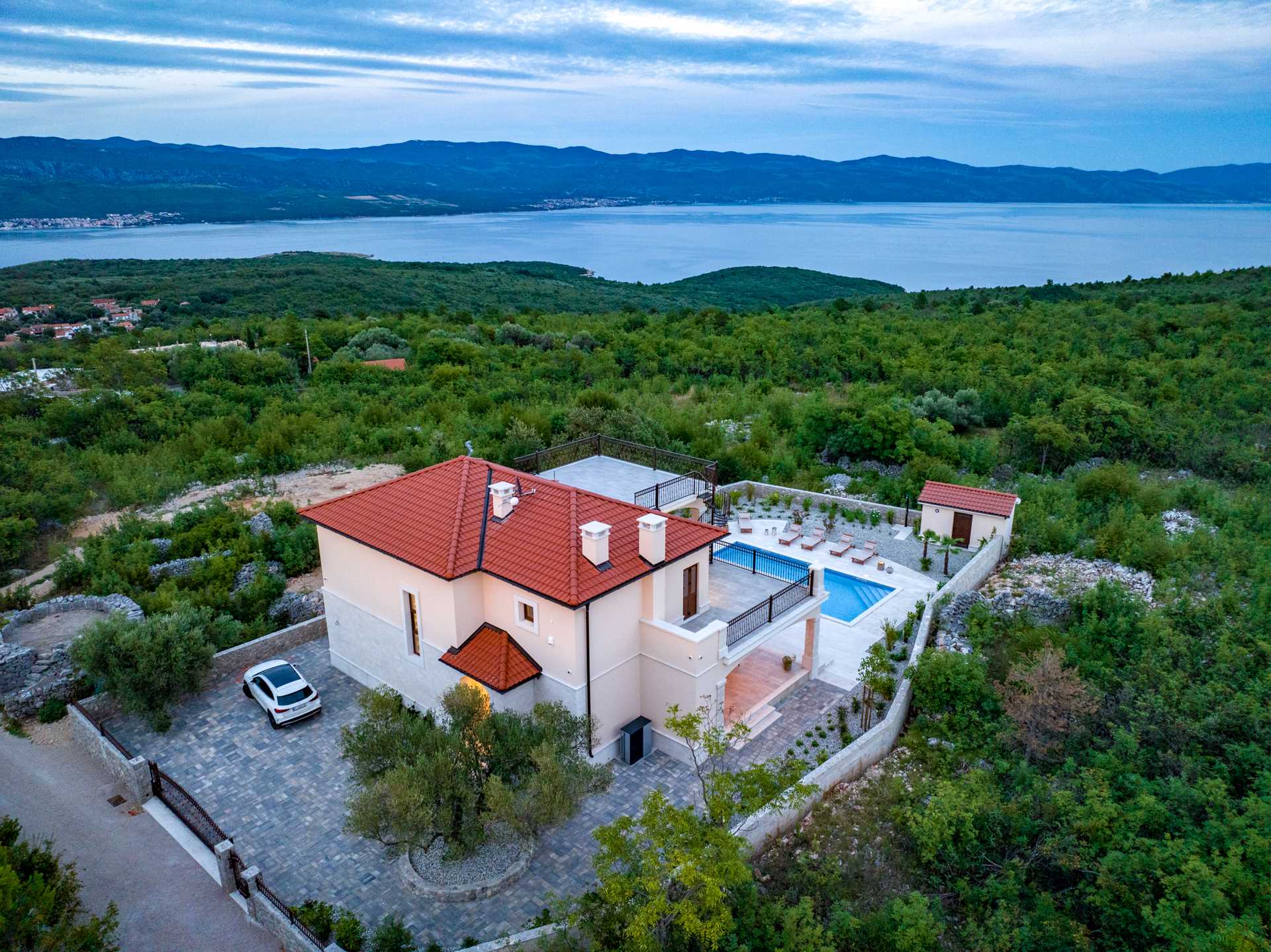 Luxusvilla GLABROVA mit Pool, Whirlpool und Sauna