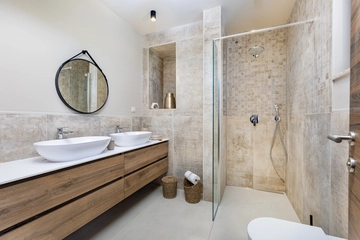 4-Bedroom Villa with Pool, Jacuzzi & Sauna in Žestilac