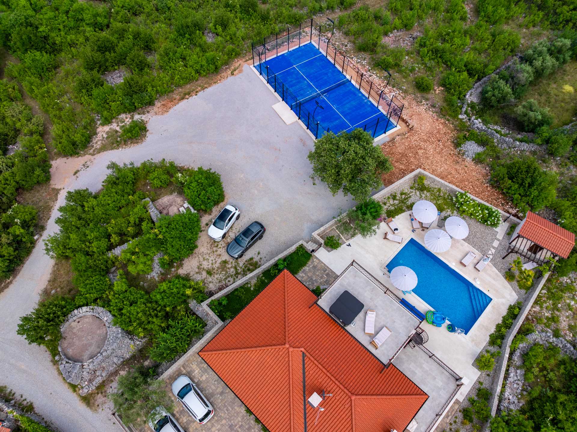 Luxury Villa GLABROVA with pool, jacuzzi and sauna