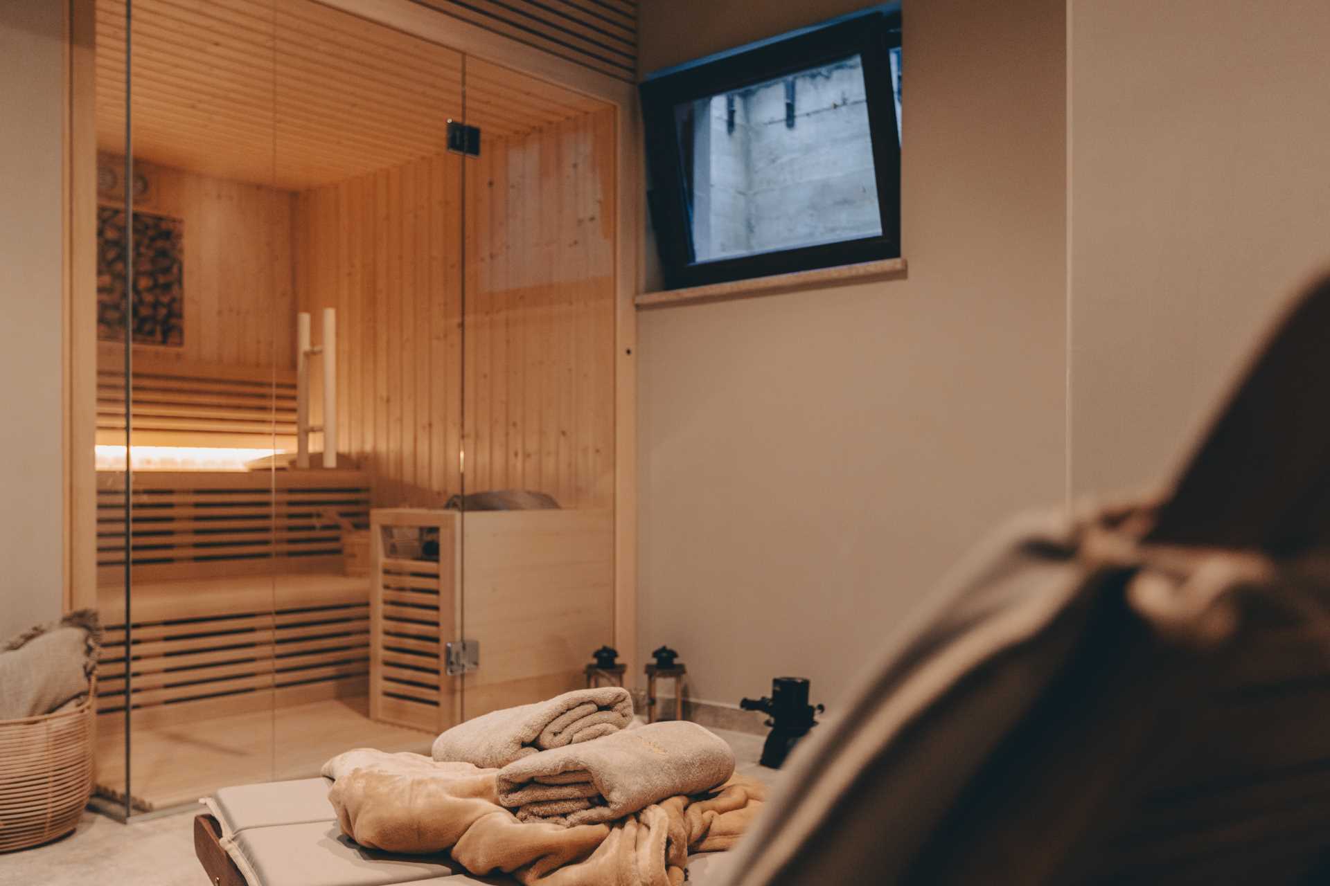 Luxusvilla GLABROVA mit Pool, Whirlpool und Sauna