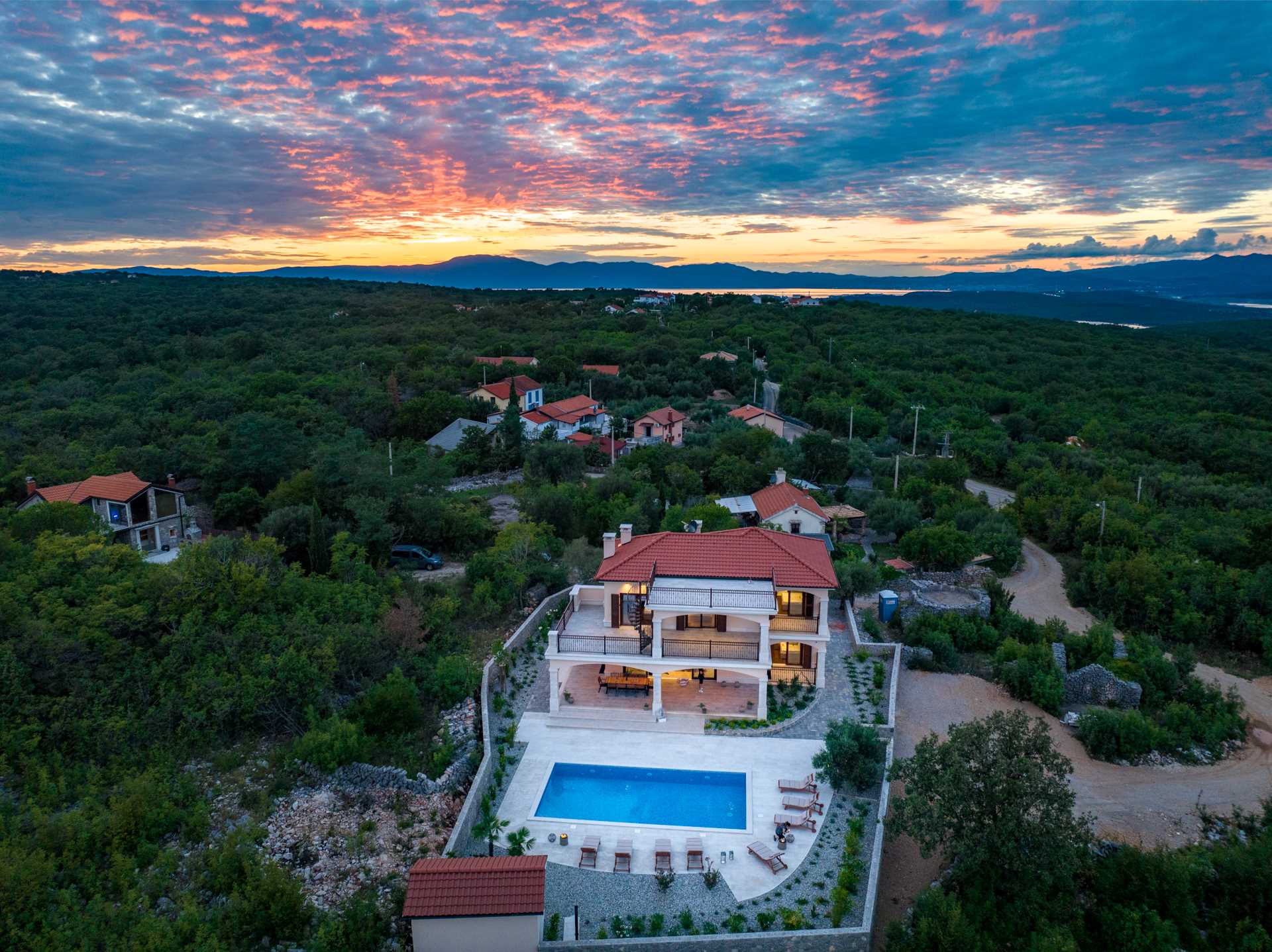 Luxusvilla GLABROVA mit Pool, Whirlpool und Sauna