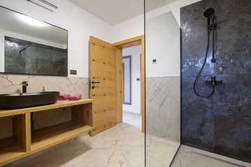 Apartment in Hlapa with Private Pool & 3 Bedrooms