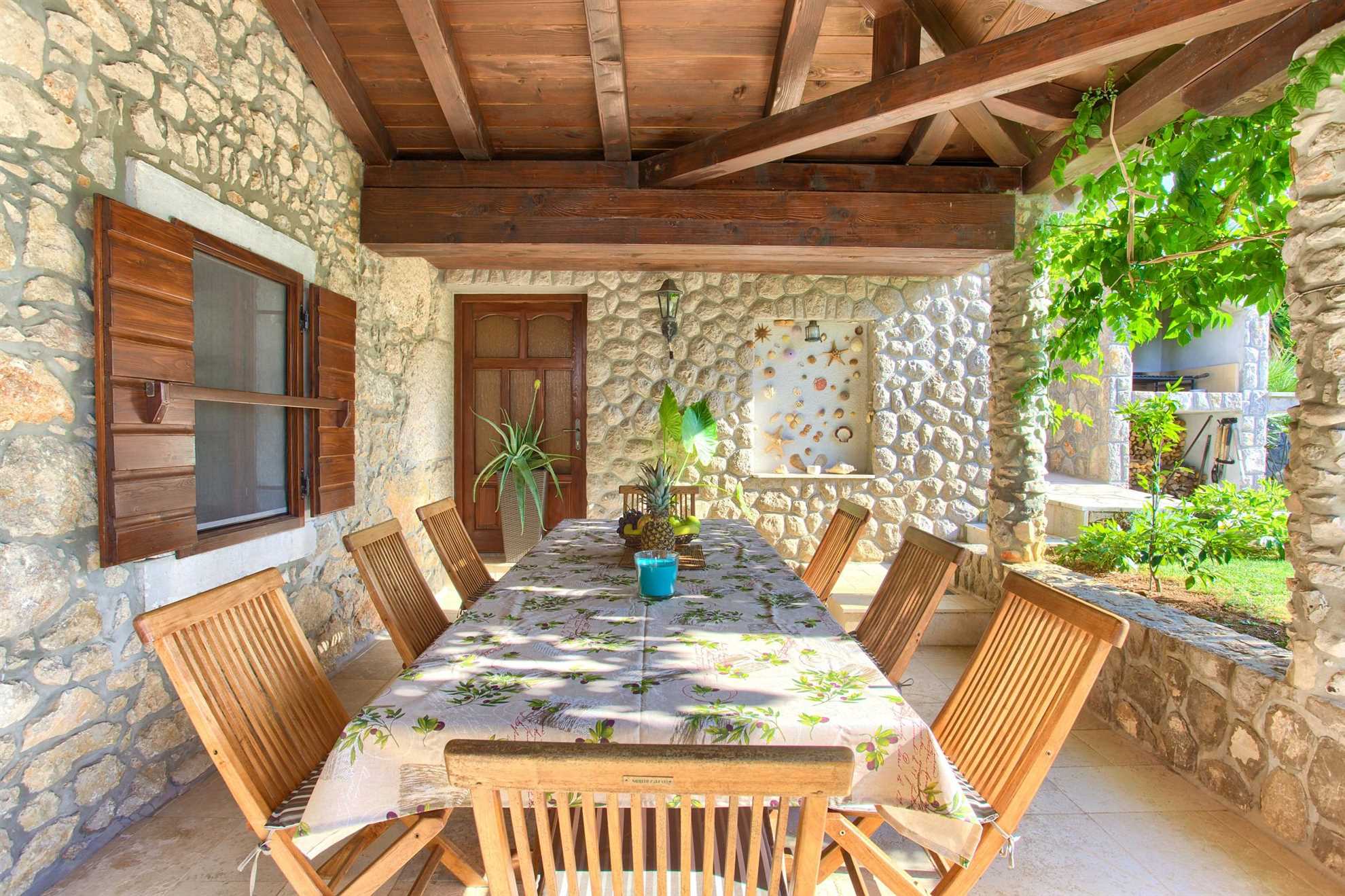 Rustikales Ferienhaus MAGDALEA mit Pool