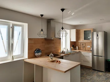 Kras 4-Bedroom House with Private Pool