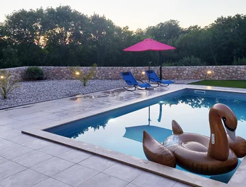 Kras 4-Bedroom House with Private Pool