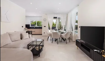 Villa in Garica for 8 Guests with Private Pool