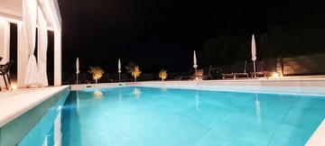 Villa in Garica for 8 Guests with Private Pool