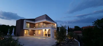 Villa in Garica for 8 Guests with Private Pool