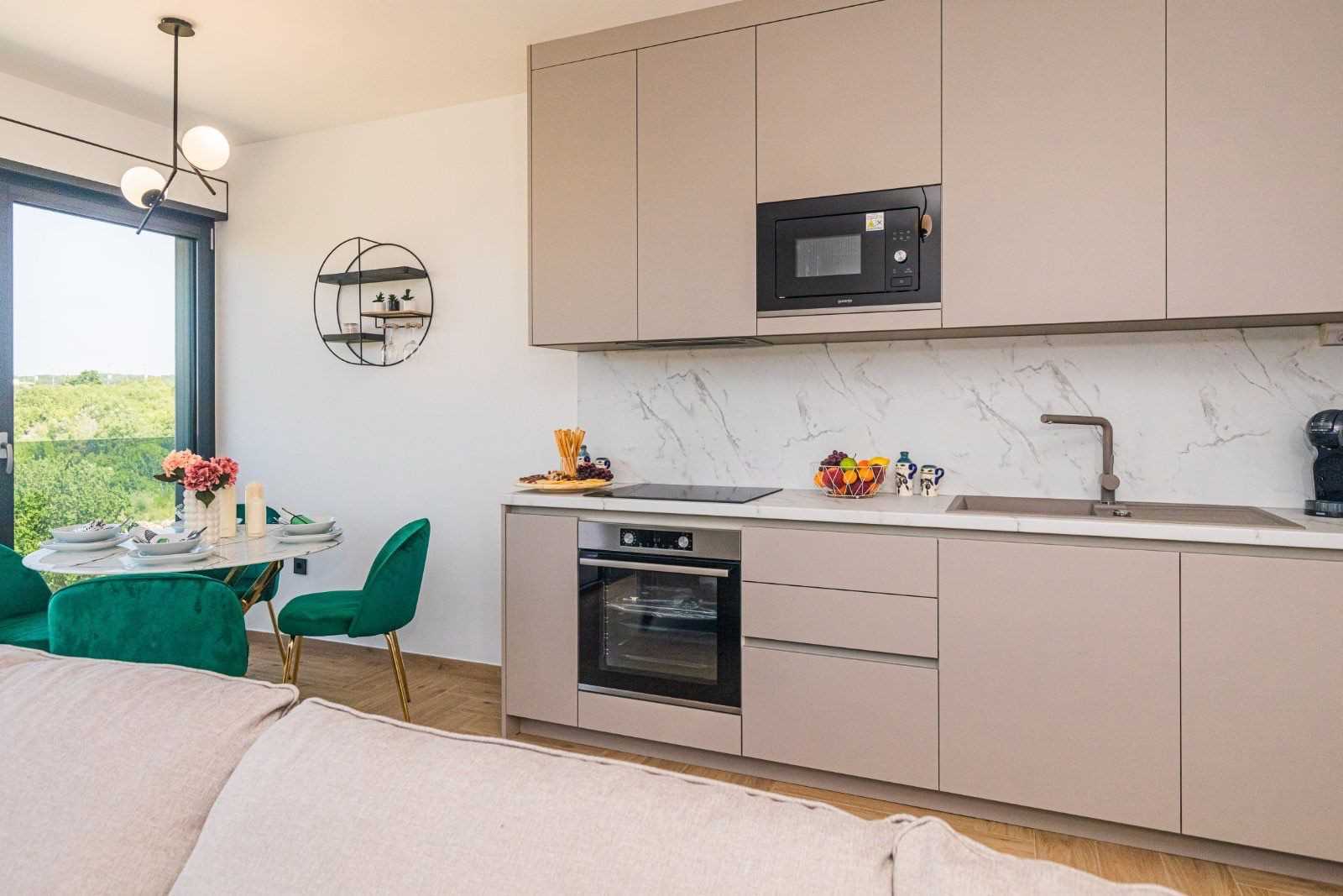 Luxury apartment LaRiv II with pool