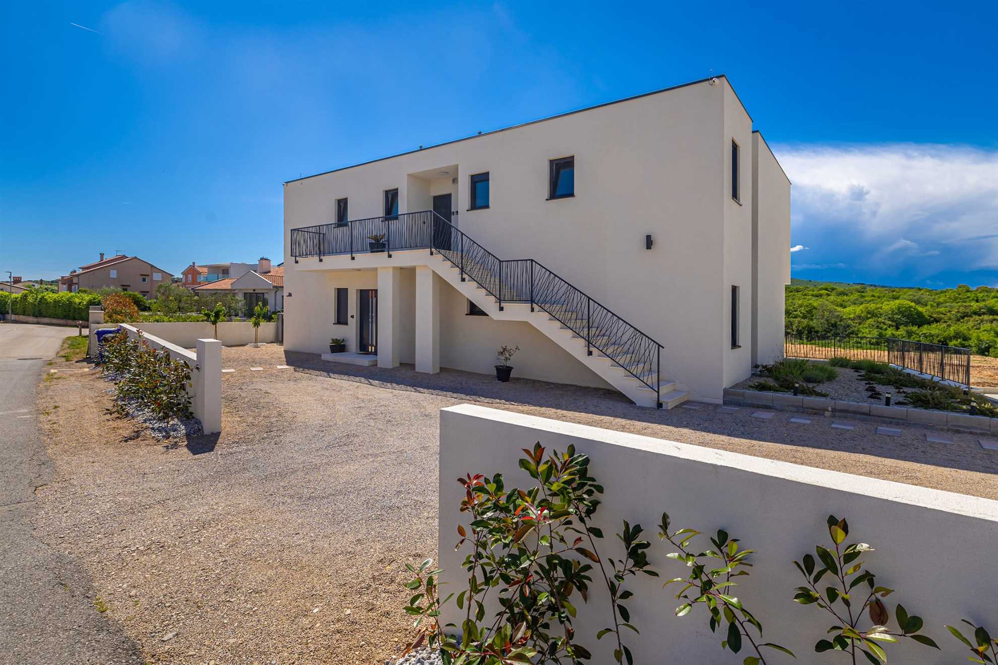 Luxury apartment LaRiv II with pool