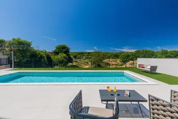 2-Bedroom Apartment in Krk with Shared Pool