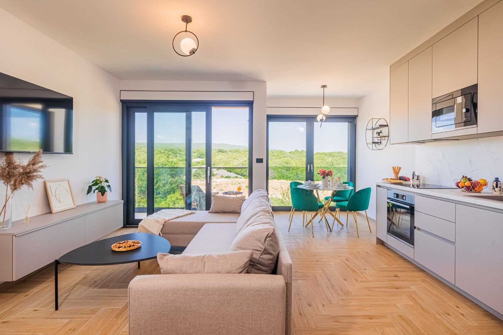 Luxury apartment LaRiv II with pool