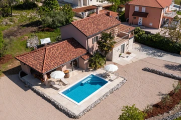 3-Bedroom Villa in Malinska with Private Pool