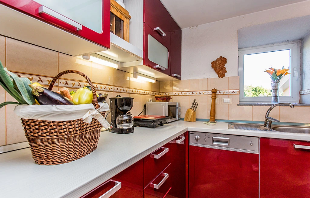 3-Bedroom House in Kras with Private Garden