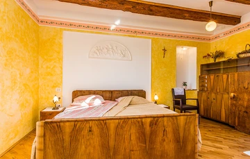 3-Bedroom House in Kras with Private Garden