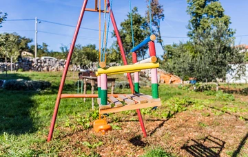 3-Bedroom House in Kras with Private Garden