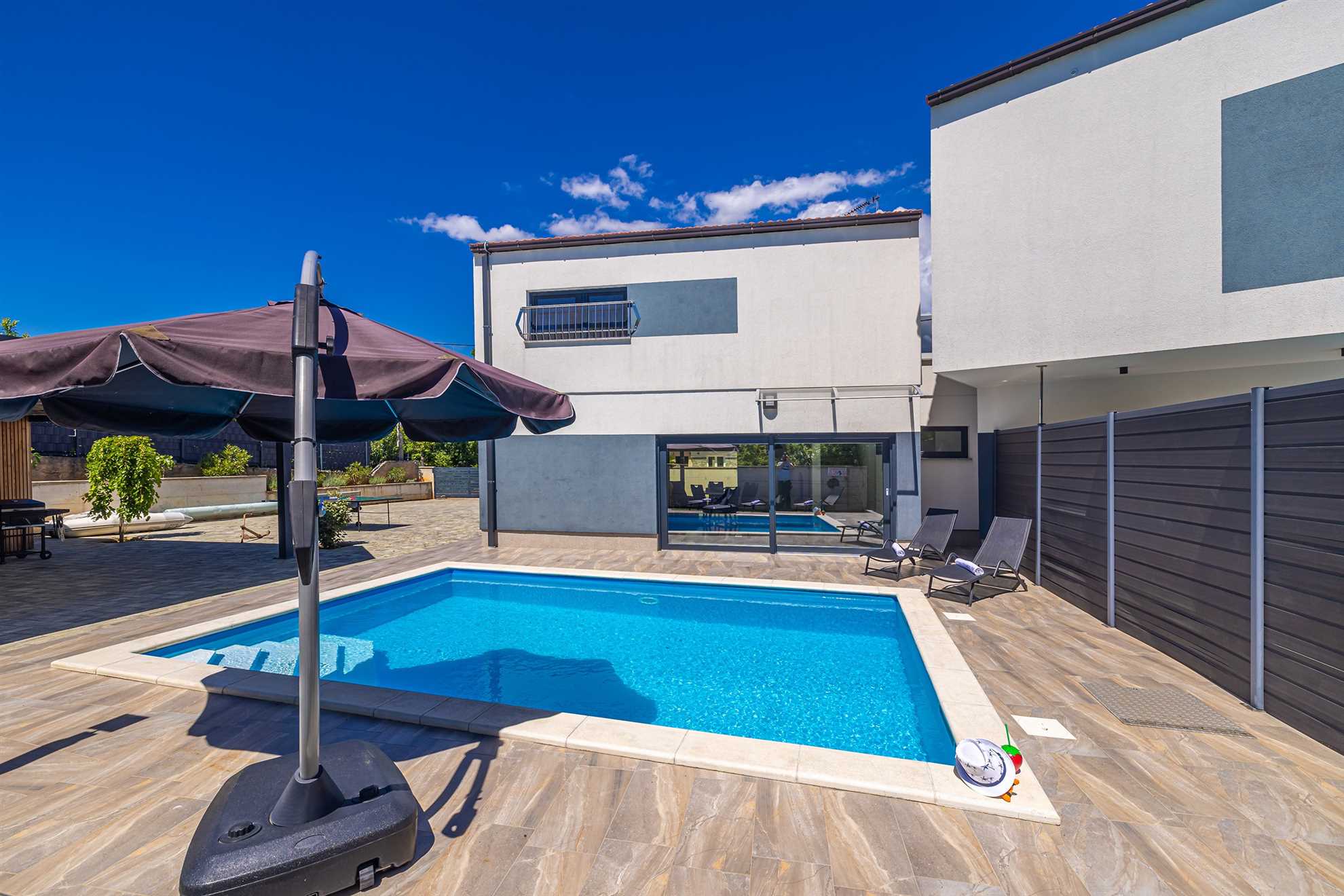 Holiday house VILLA GEORGE with heated pool