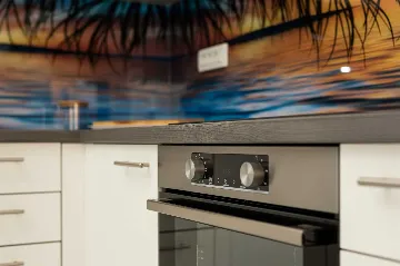 3-Bedroom House with Heated Pool in Hlapa