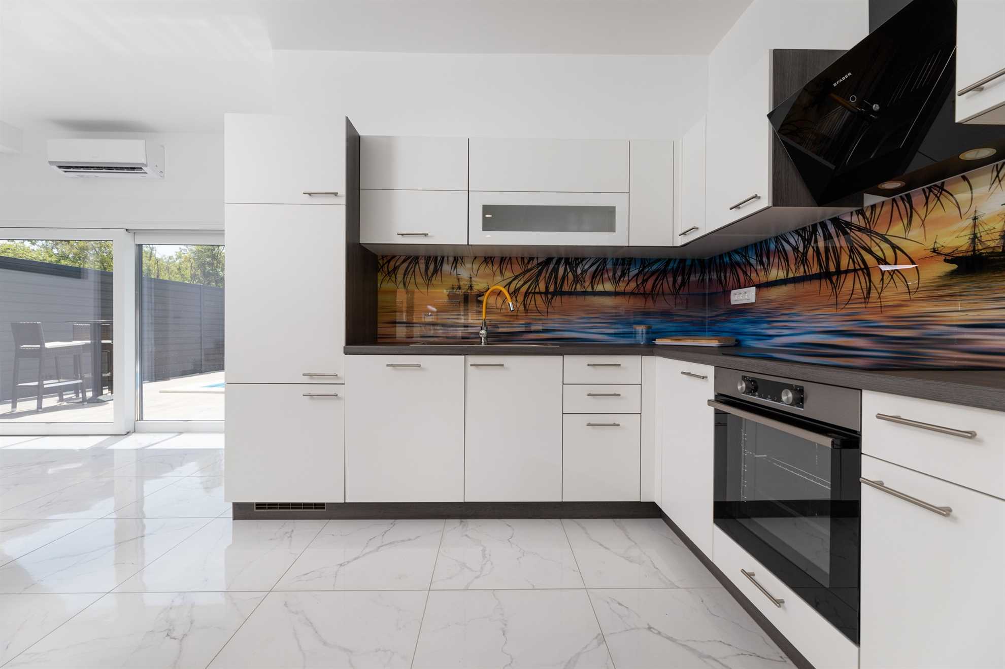 Holiday house VILLA GEORGE with heated pool