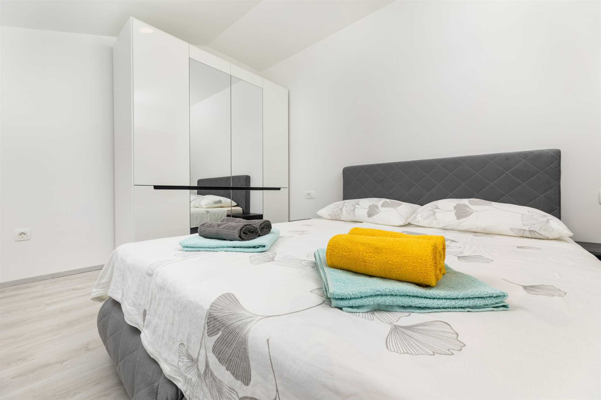 Holiday house VILLA GEORGE with heated pool