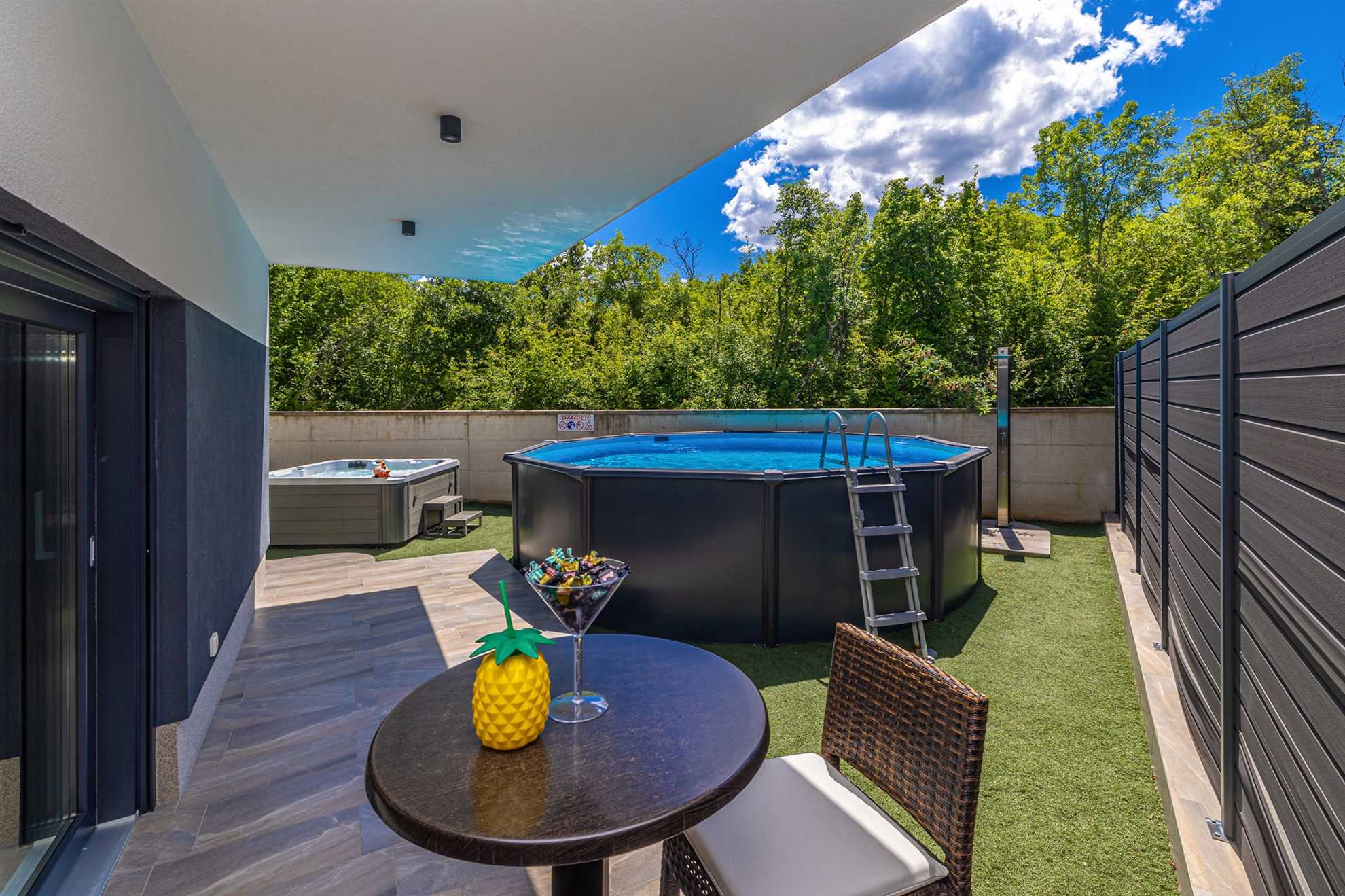 Holiday house VILLA VERONIQ with pool and jacuzzi
