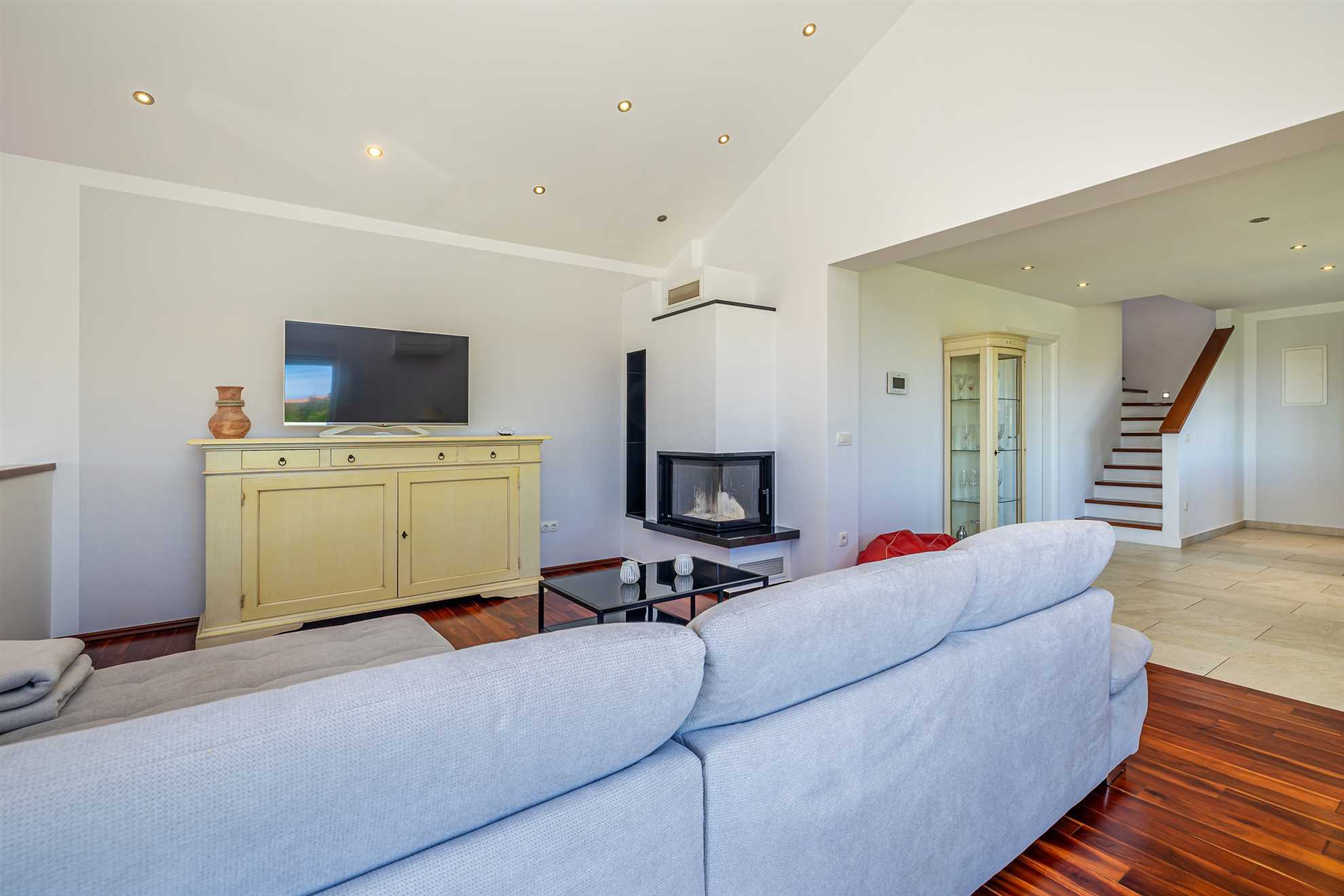 Holiday home RESIDENCIA LA FAMIGLIA with heated pool