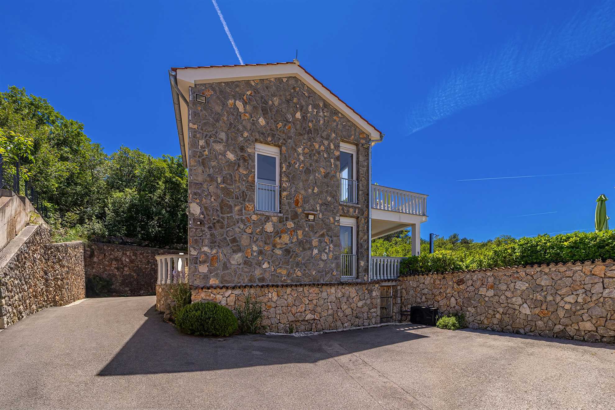 Holiday home RESIDENCIA LA FAMIGLIA with heated pool