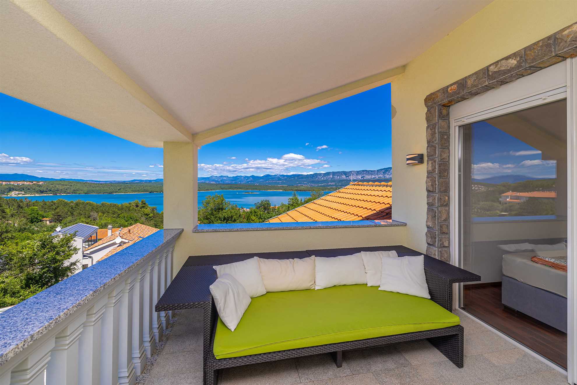 Holiday home RESIDENCIA LA FAMIGLIA with heated pool