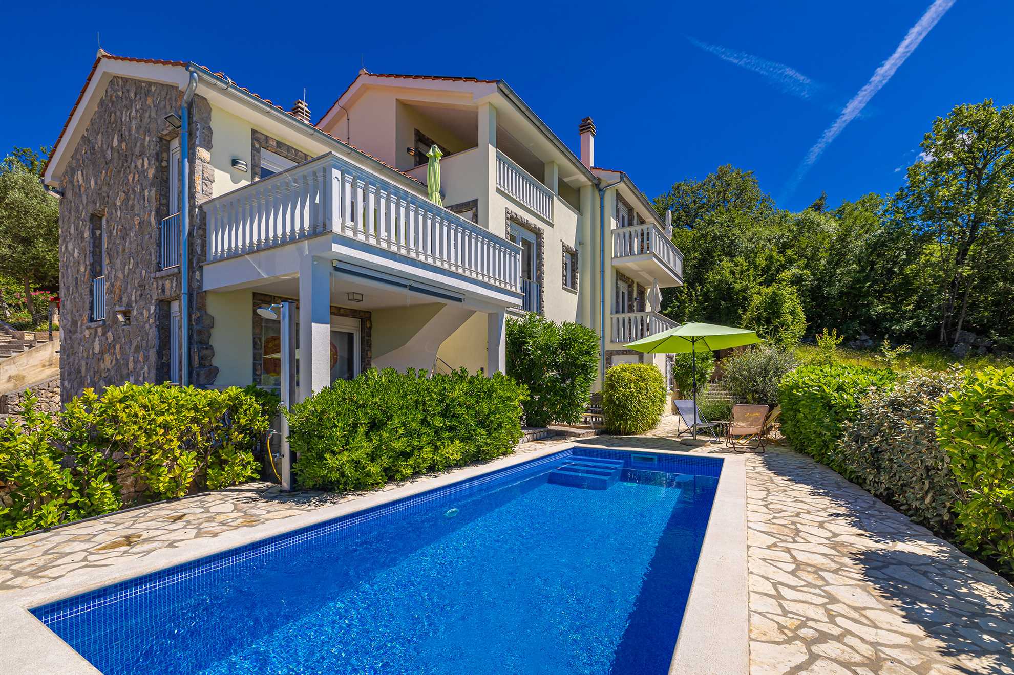 Holiday home RESIDENCIA LA FAMIGLIA with heated pool