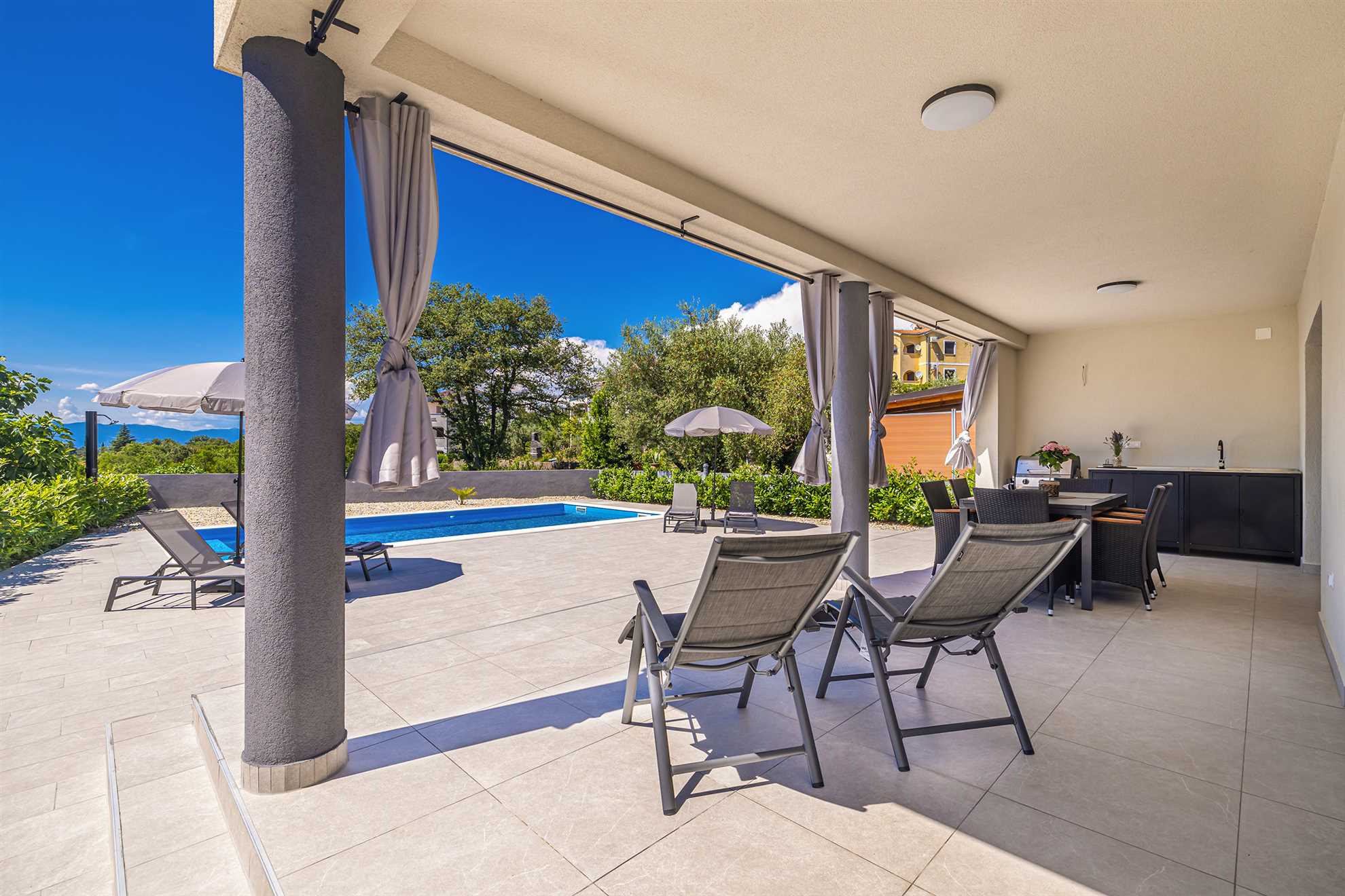Villa MARIS with private pool