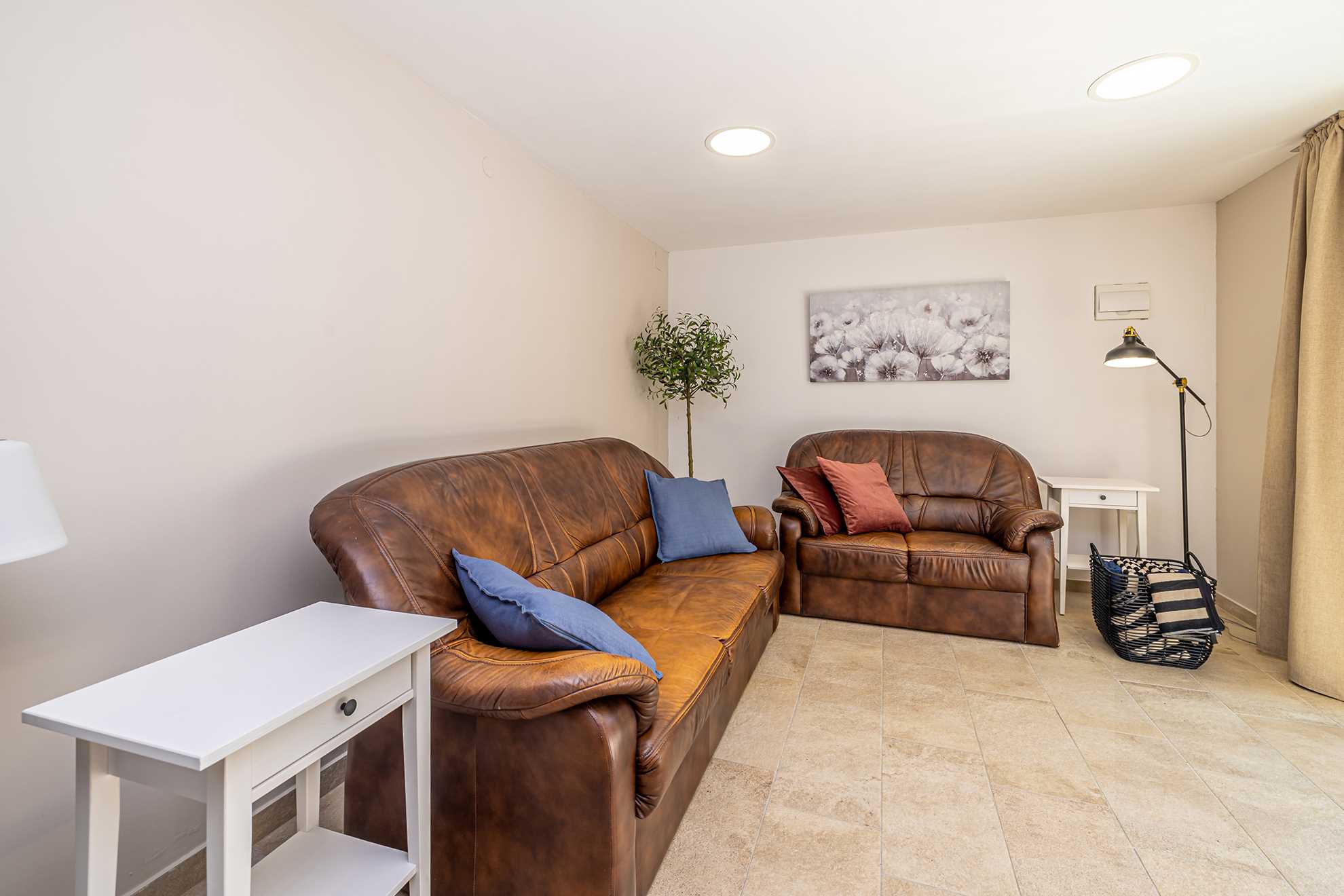 Holiday house VILLA OLIVA with pool