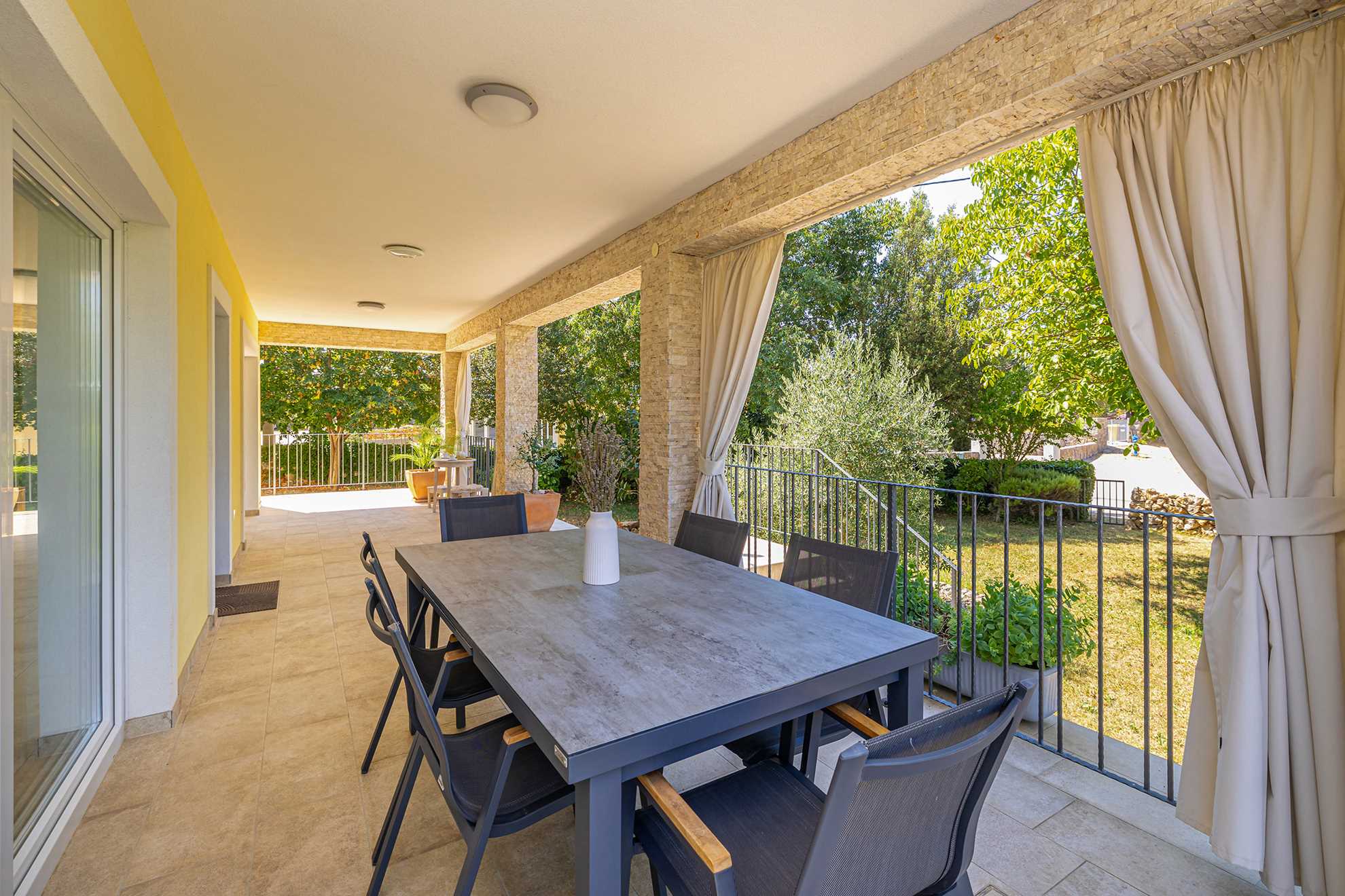 Holiday house VILLA OLIVA with pool