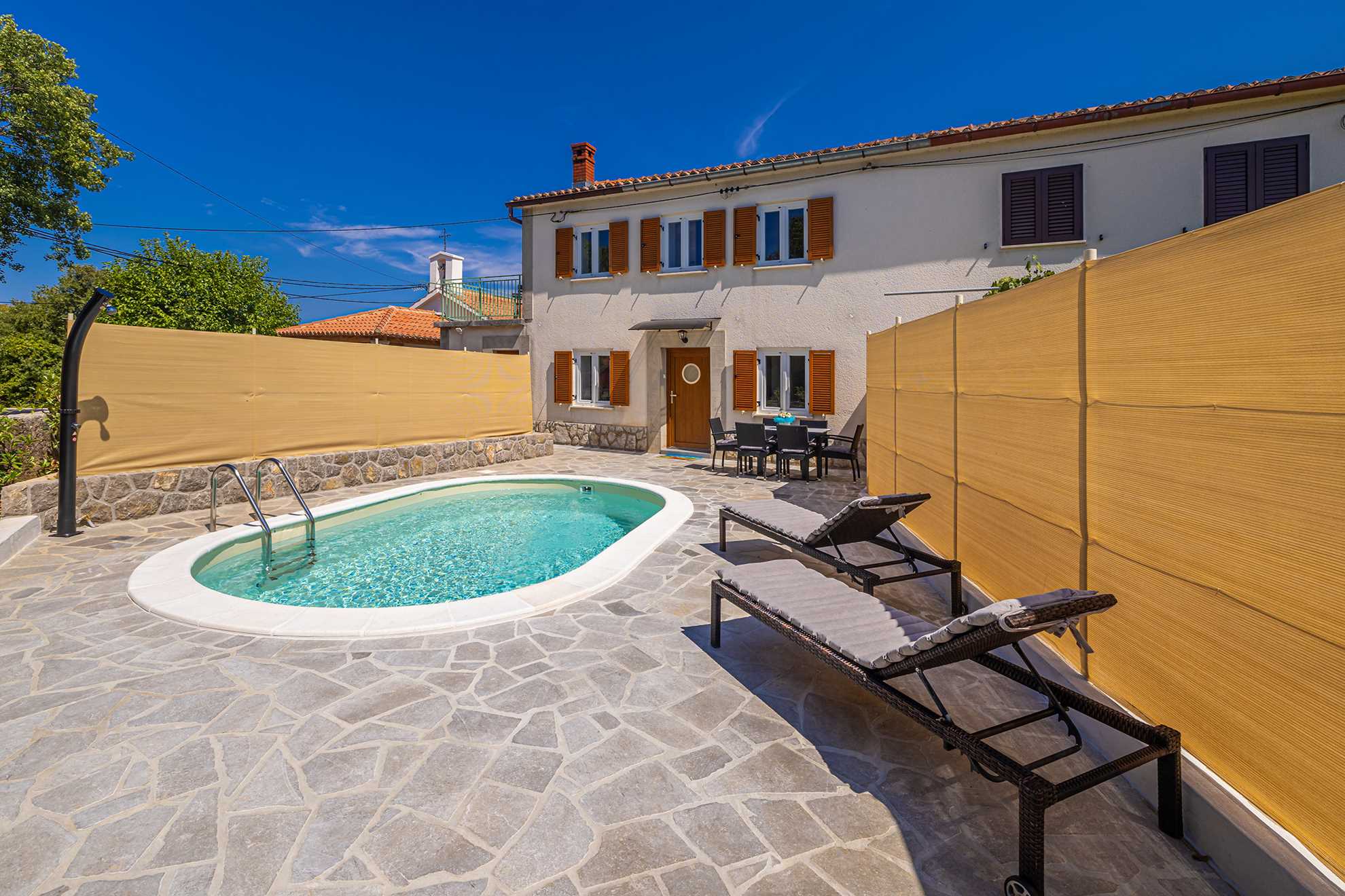 Holiday house SAN LEONARDO with private pool