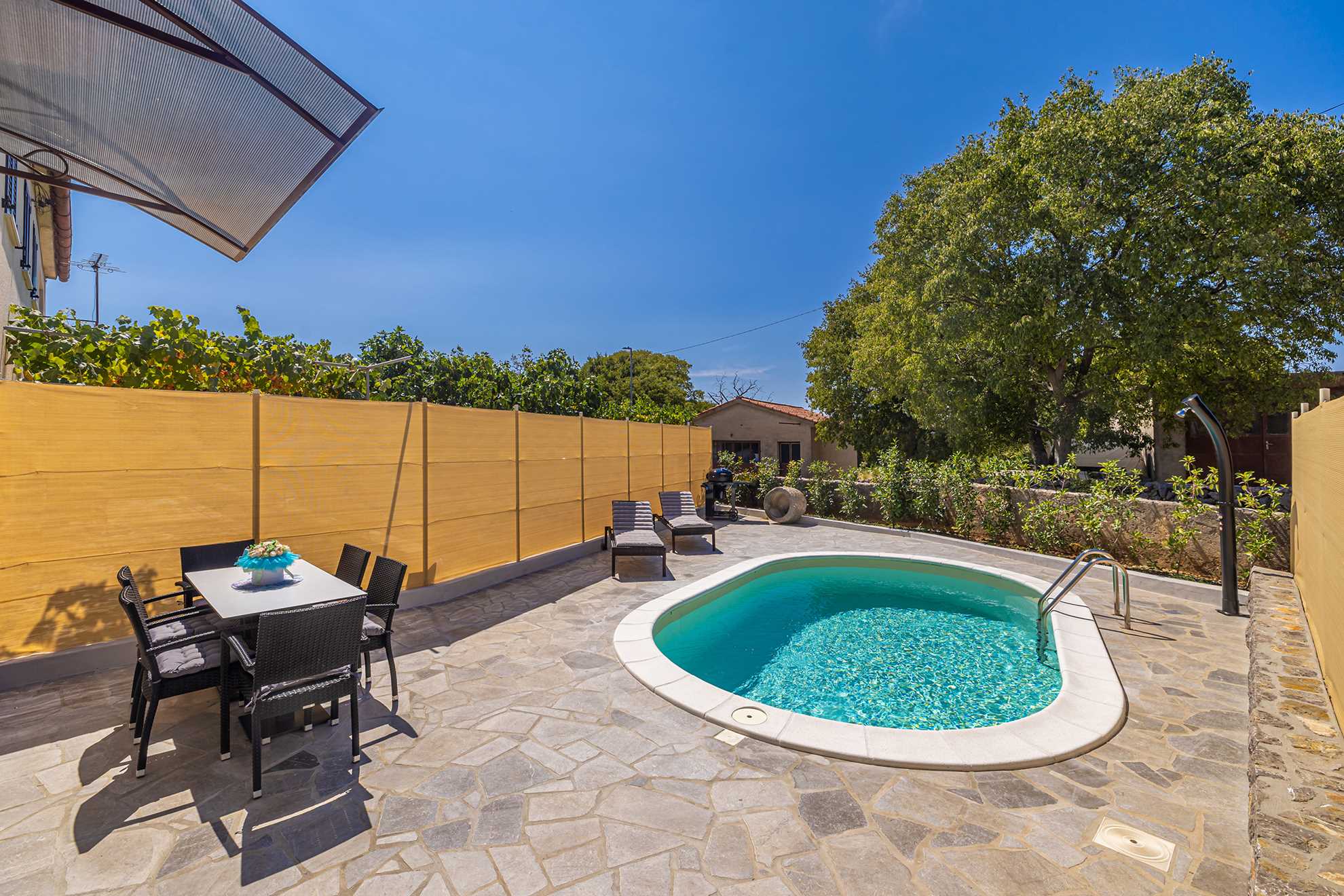 Holiday house SAN LEONARDO with private pool