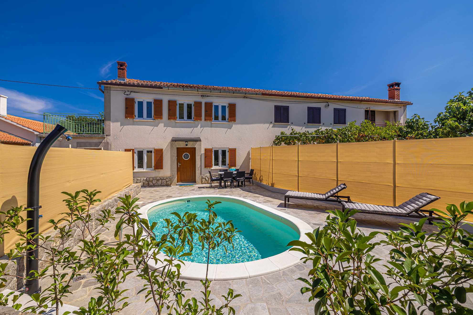 Holiday house SAN LEONARDO with private pool