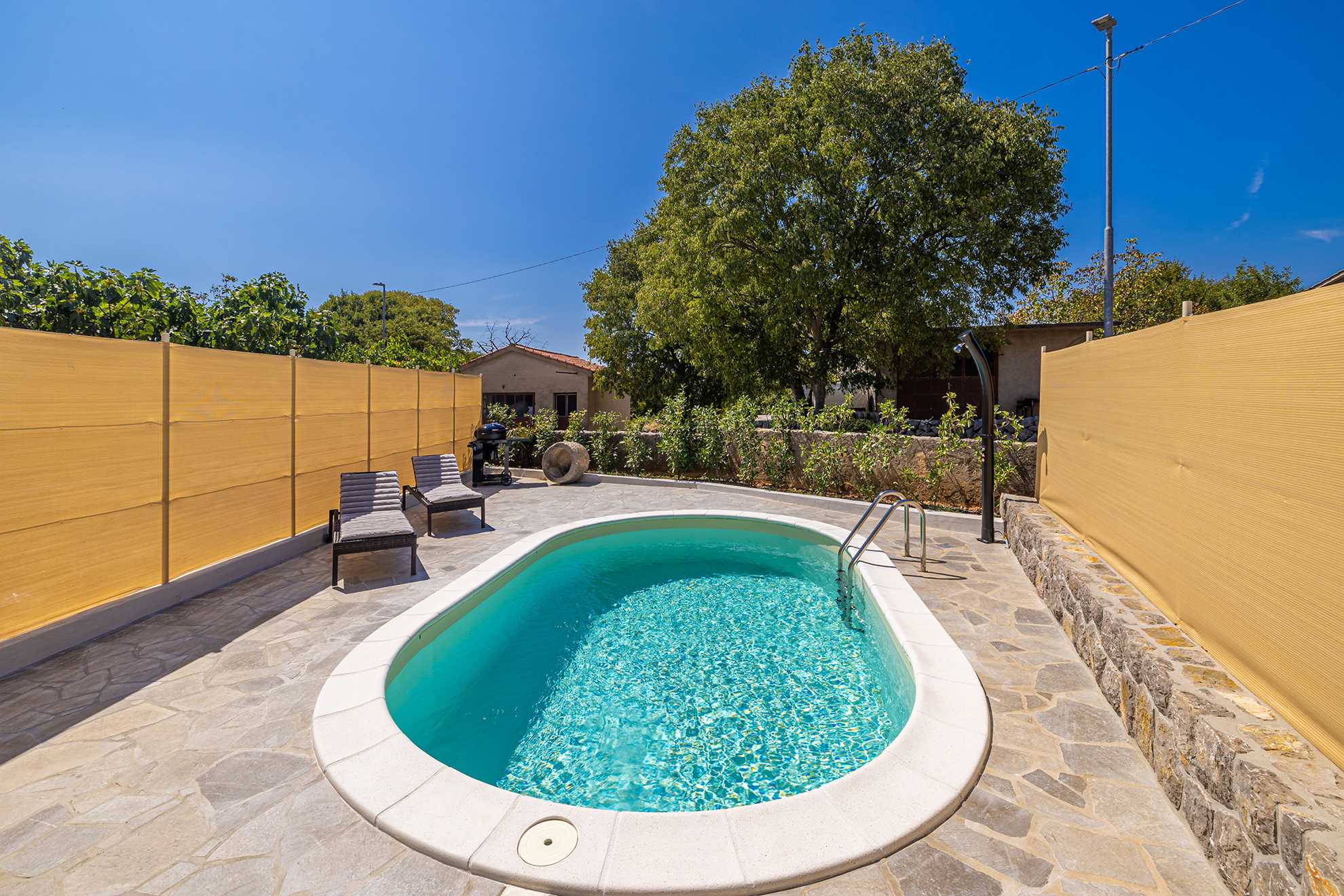 Holiday house SAN LEONARDO with private pool