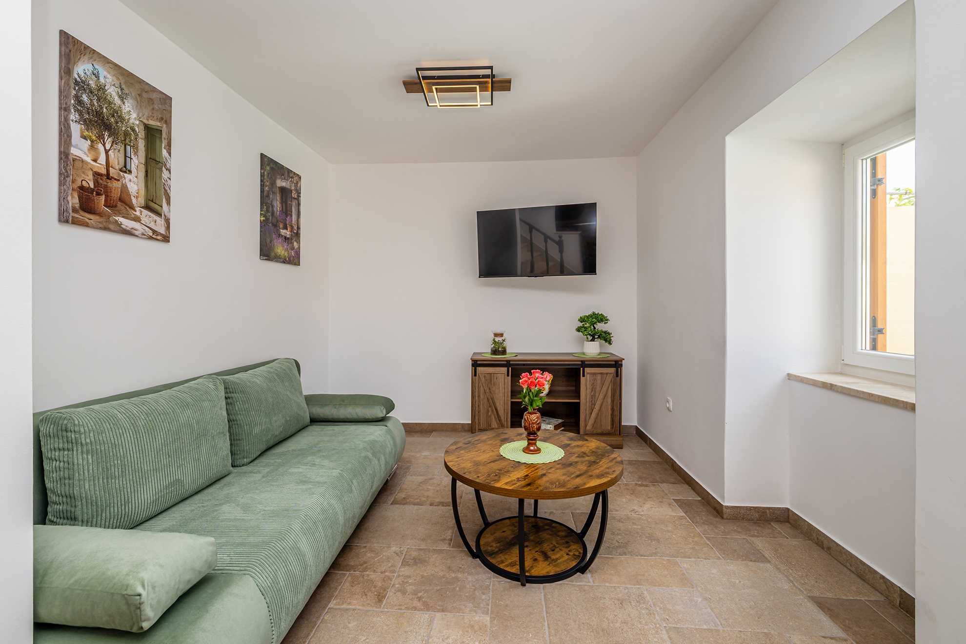 Holiday house SAN LEONARDO with private pool