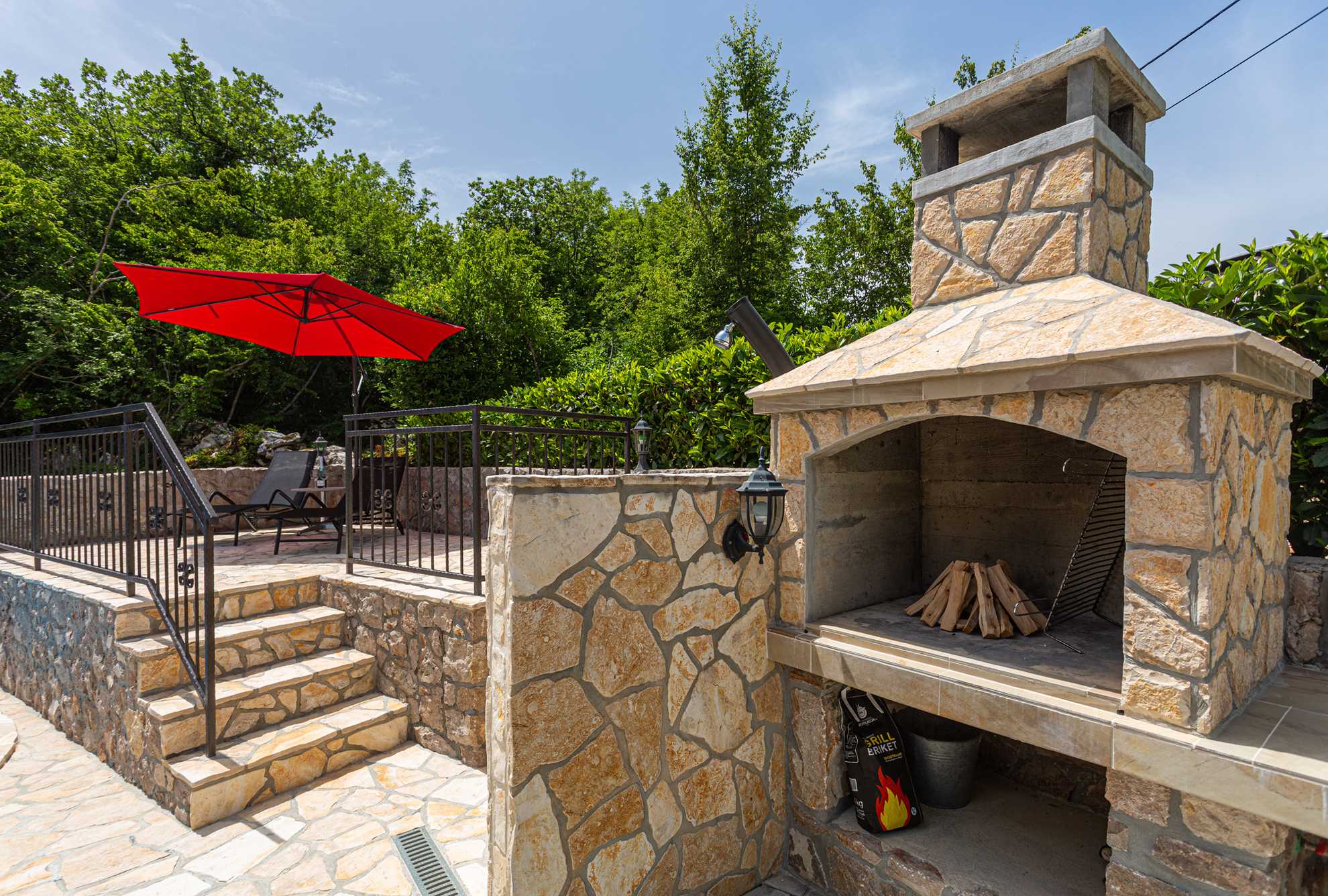 Holiday apartment SANELA with private pool