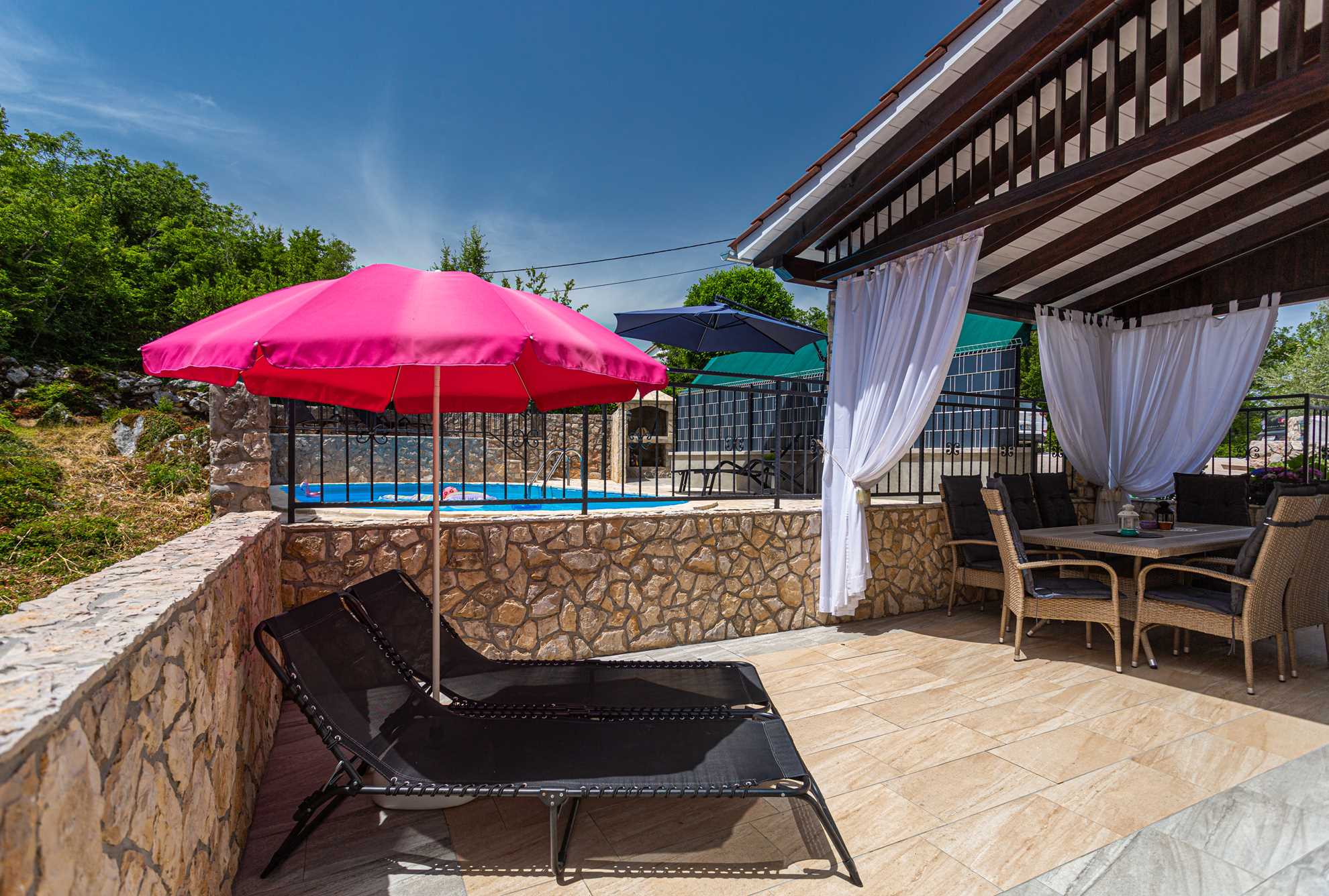 Holiday apartment SANELA with private pool