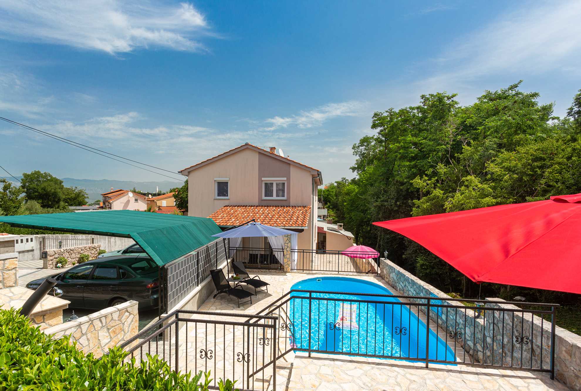 Holiday apartment SANELA with private pool