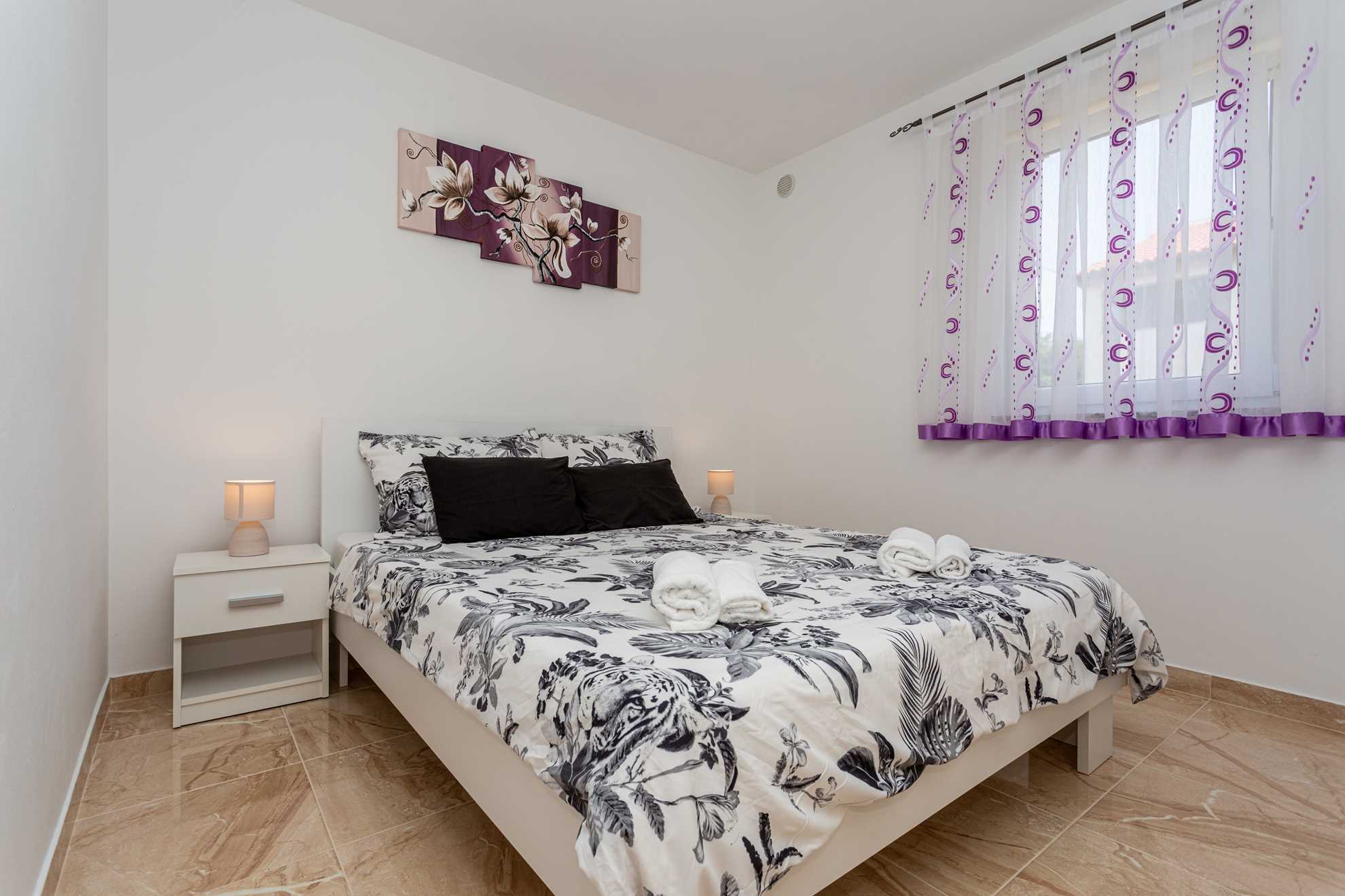 Holiday apartment SANELA with private pool